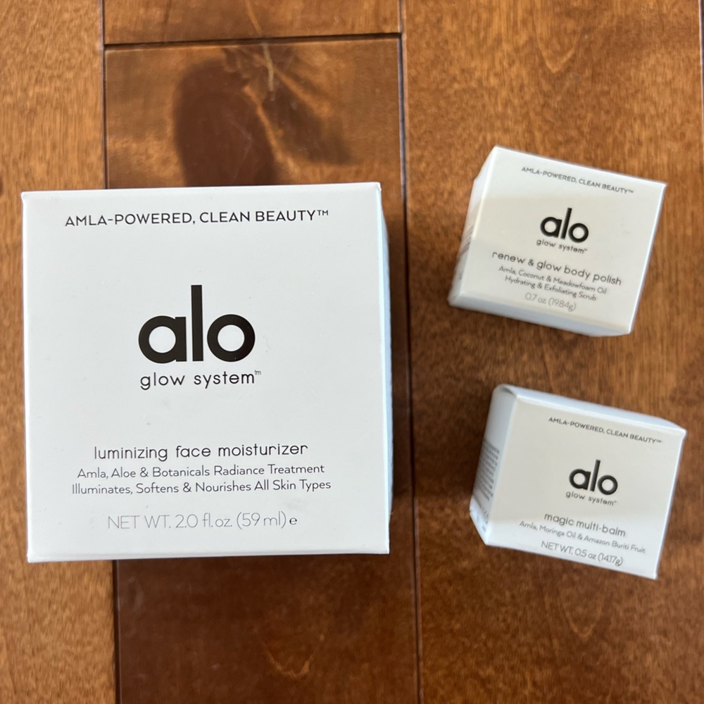 NEW Alo glow system Luminizing Face Moisturizer